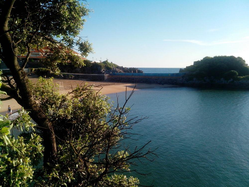 Hotel Astuy Isla Bagian luar foto