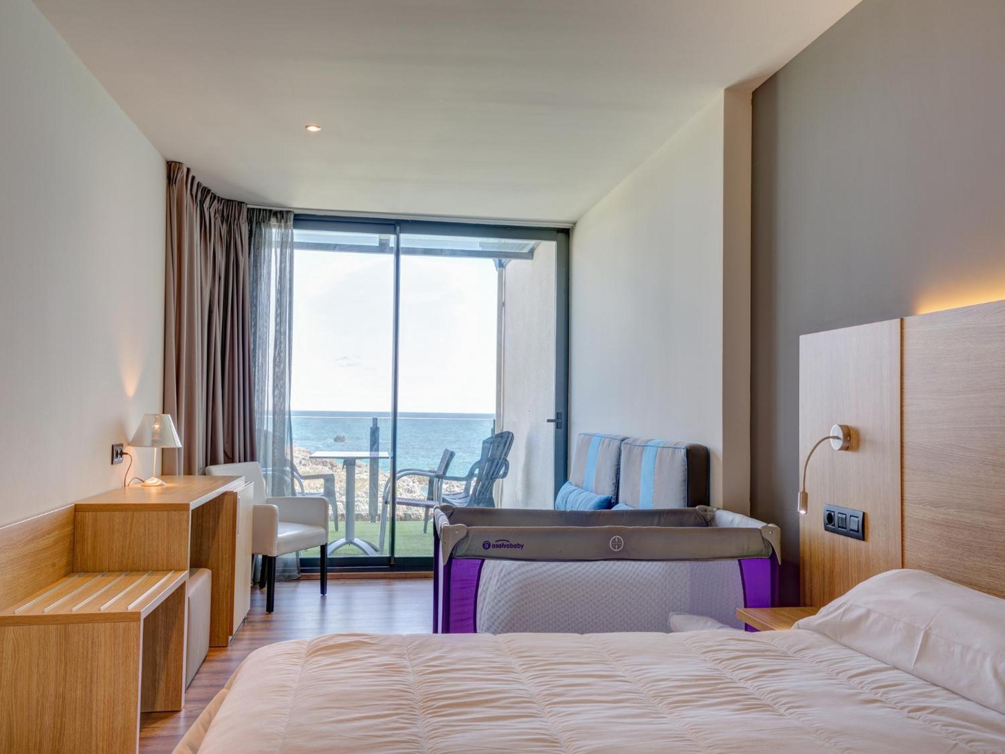 Hotel Astuy Isla Bagian luar foto