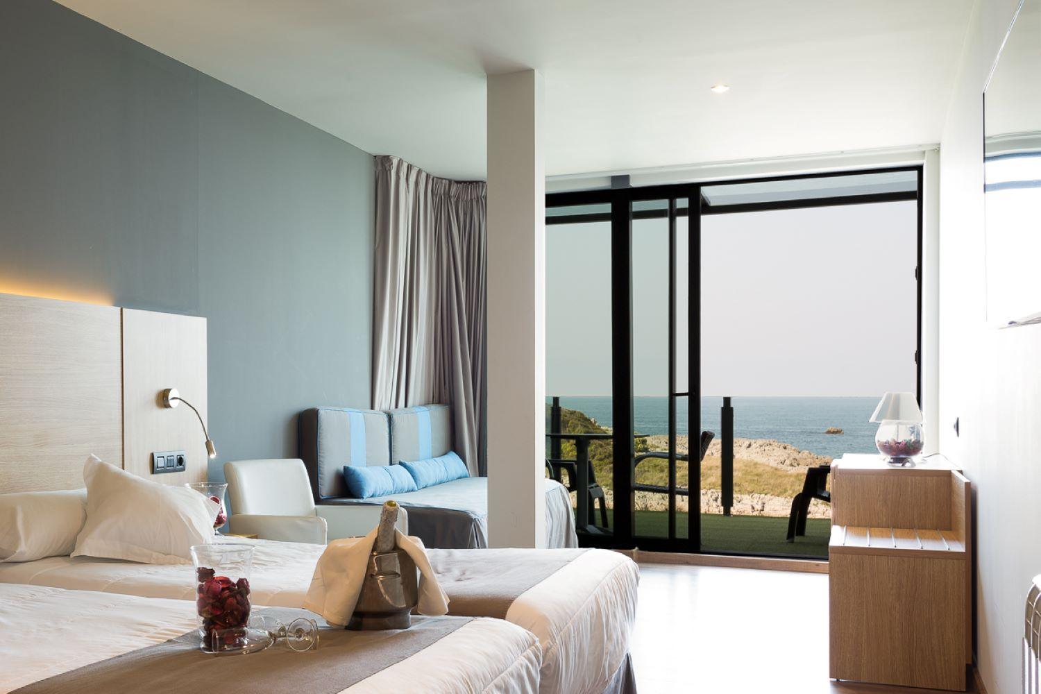 Hotel Astuy Isla Bagian luar foto