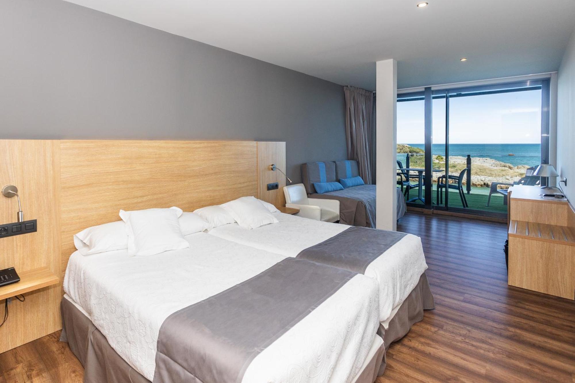 Hotel Astuy Isla Bagian luar foto