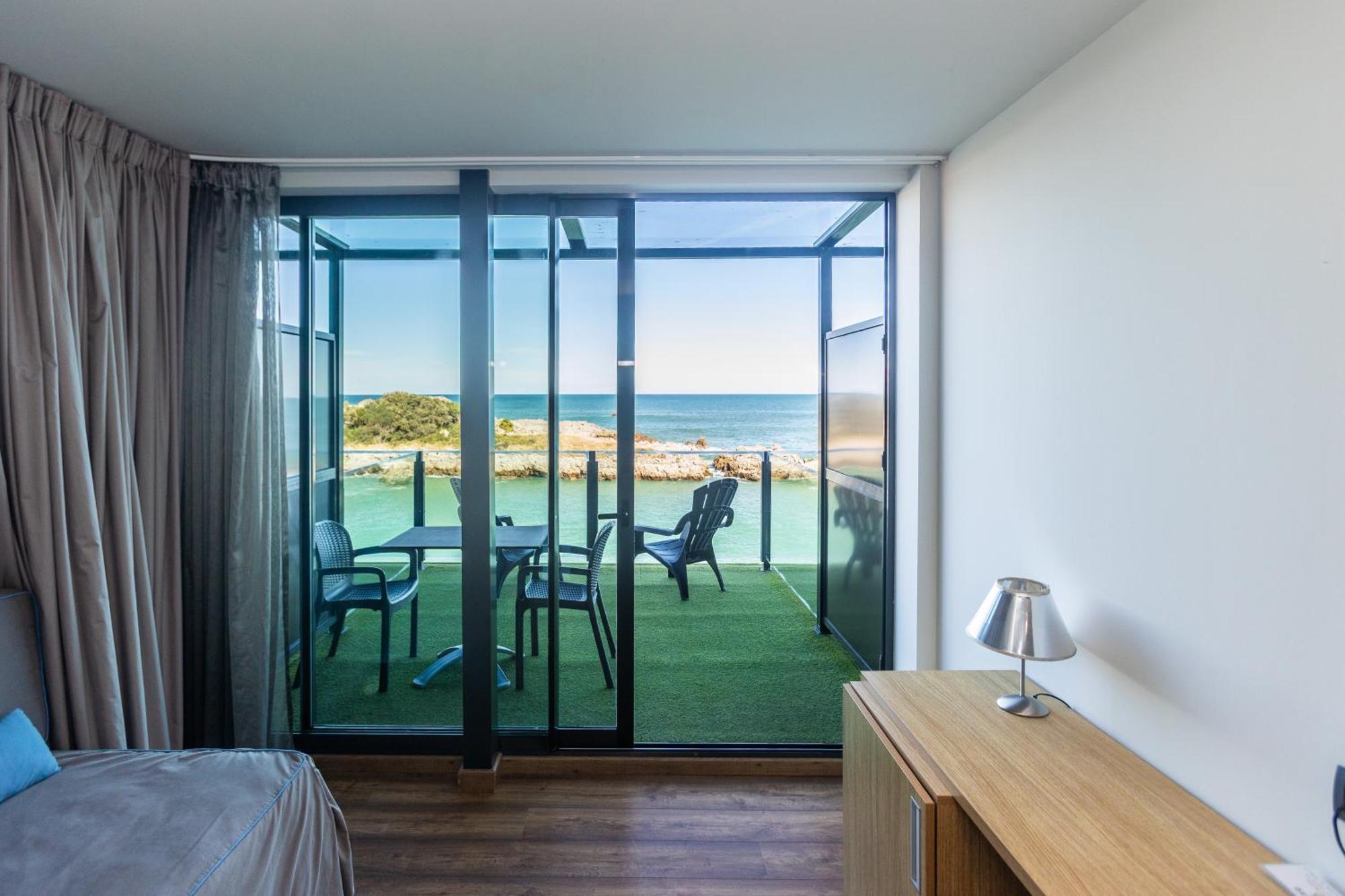 Hotel Astuy Isla Bagian luar foto