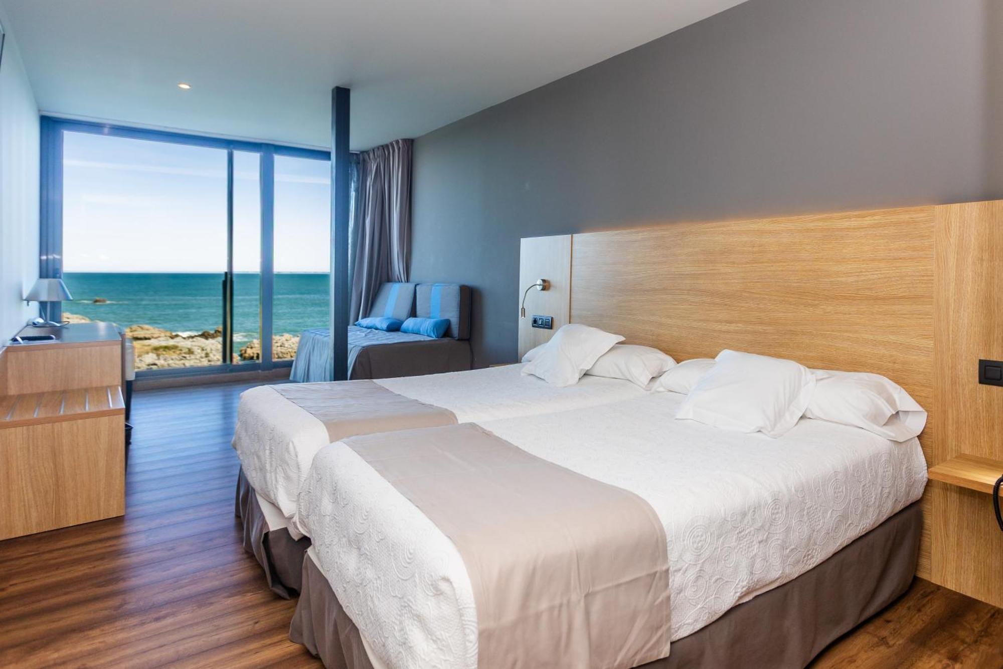 Hotel Astuy Isla Bagian luar foto