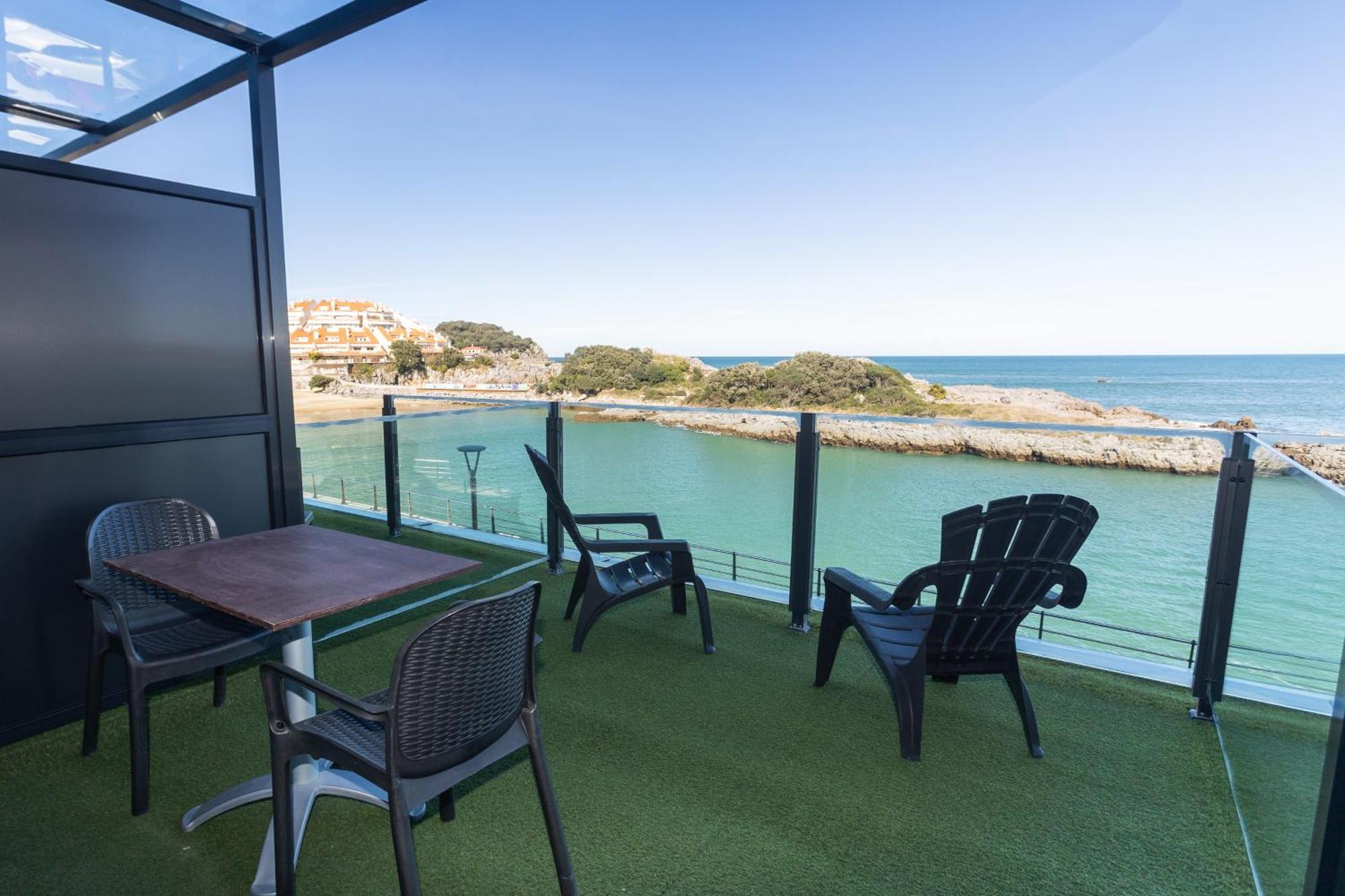 Hotel Astuy Isla Bagian luar foto